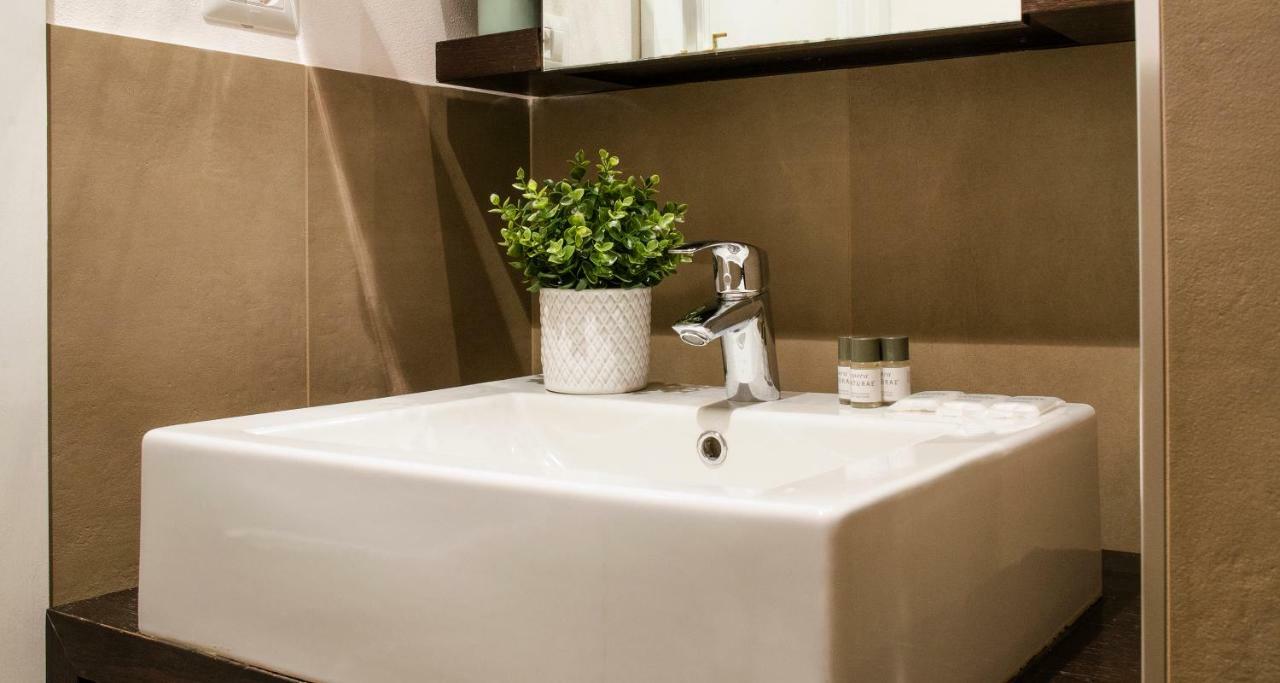 Flowers Apartment Joivy 25 コモ エクステリア 写真
