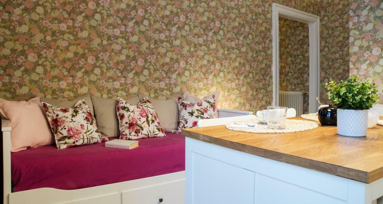 Flowers Apartment Joivy 25 コモ エクステリア 写真